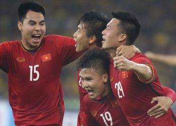 Bong Da Viet Nam Tro Lai Hang 98 The Gioi