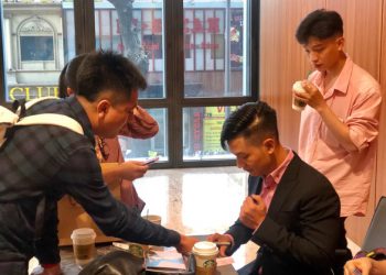 Duc Tuan Tung Album Tran Thien Thanh Mung Valentine Trang 1