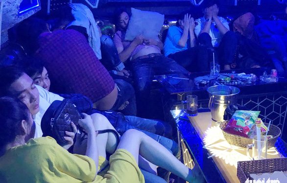 Gan 100 Khach Duong Tinh Voi Ma Tuy Tai Karaoke Gossip Ca Mau